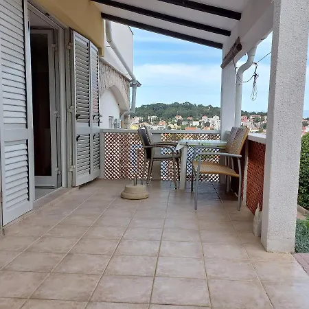 Apartamento Joni Cikat
