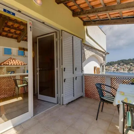 Joni Cikat Apartamento Mali Lošinj