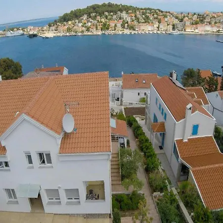 Joni Cikat Apartament