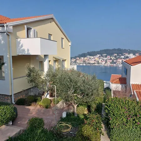 Joni Cikat Apartment