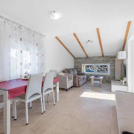 Apartments Joni Cikat Mali Losinj