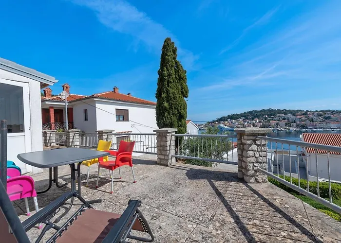 Apartments Joni Cikat Mali Losinj