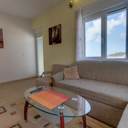 Apartments Joni Cikat